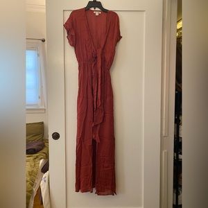 Billabong red maxi dress size small